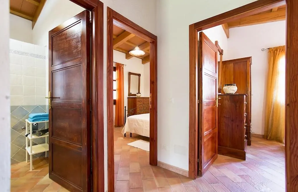Villa Porticciolo Vicino Spiaggia Per 6 Persone Con Aria Condizionata Wif Santa Maria la Palma Italy